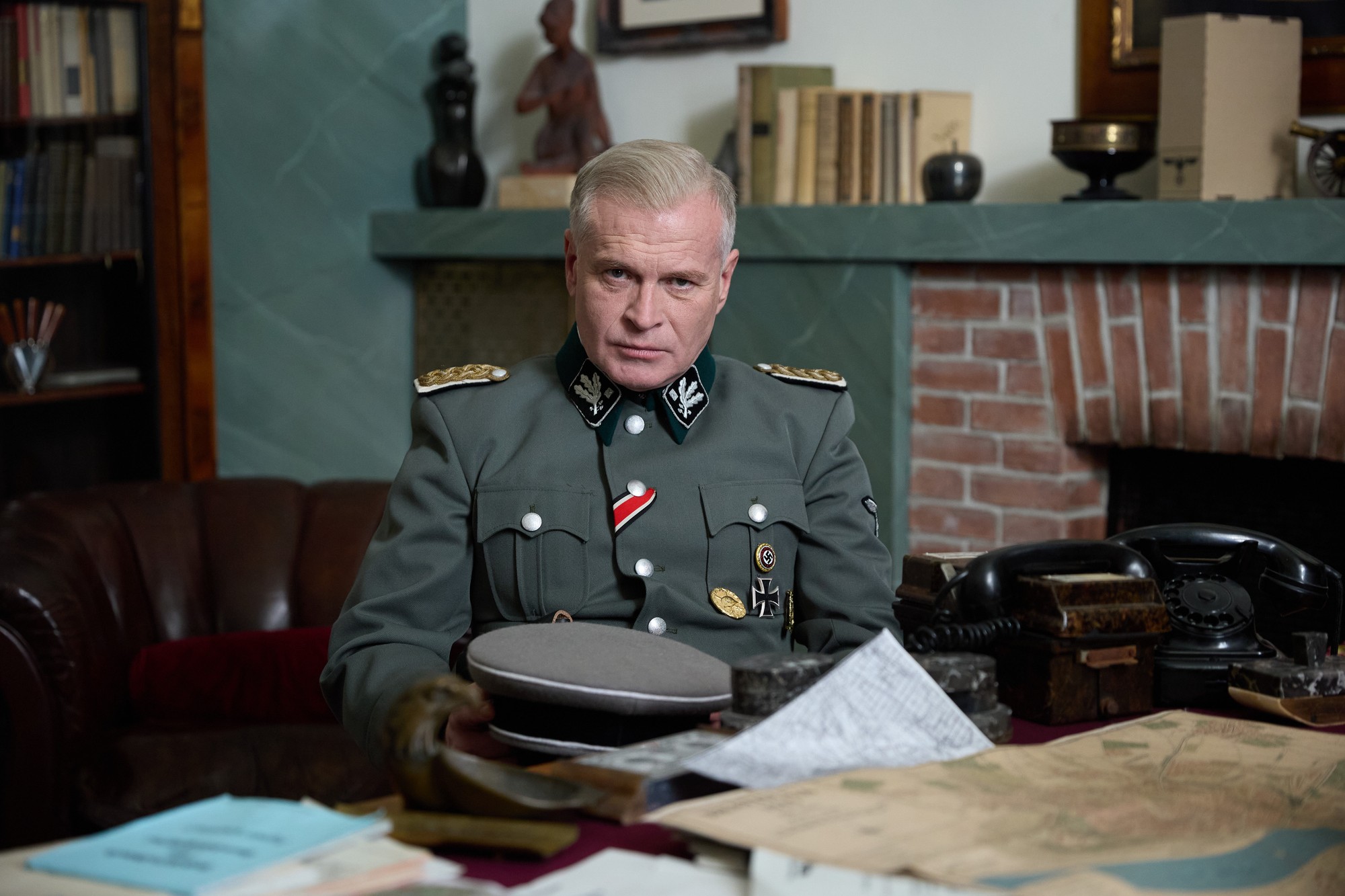Marcel Ochránek v seriáli Dunaj, k vašim službám.
