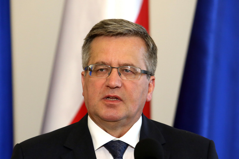 Prezydent Komorowski jest optymistą. Przed końcem roku mówił o źródłach nadziei. Pierwszym jest rodzina, a drugim efekty członkostwa w Unii Europejskiej. Prezydent RP zwraca uwagę na kryzys demograficzny i przypomina o mnożących się projektach, które mają zachęcić Polaków do zakładania rodzin. Środki pozyskane z UE to owoc zwycięskich negocjacji. Rok 2014 ma być, wedle słów Komorowskiego, szczególny. Po 25 latach od obalenia komunizmu pozwoli nam przypomnieć osiągnięcia wolnej Polski.