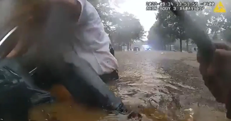 .Neverovatno spasavanje iz poplava u Atlanti