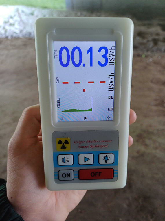 Wartość promieniowania pod mostem nad rzeką Wilgą, Kraków, 17 kwietnia 2024 r.