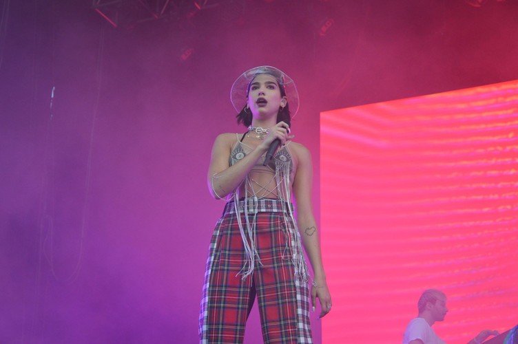 Dua Lipa podczas Orange Warsaw Festival. 1 czerwca 2018