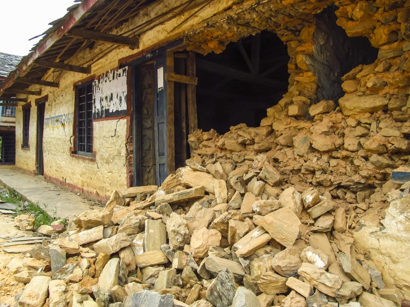 Polak odbudował szkołę w Nepalu