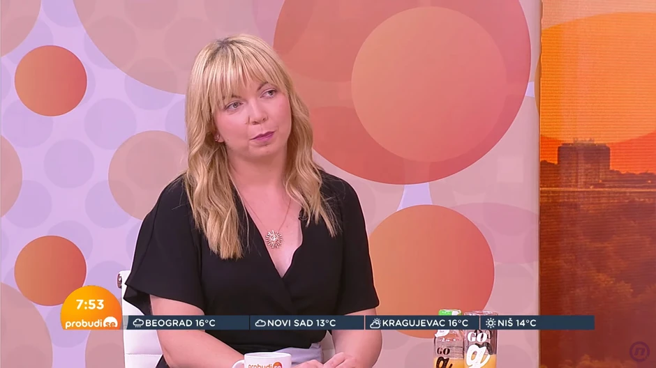 Dr  Jovana Stojšić