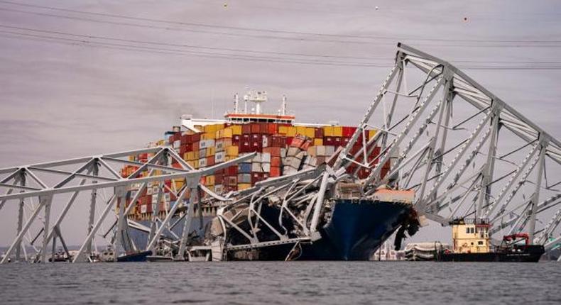 Divers find bodies of 2 people who drowned after Baltimore bridge collapsed  [Yahoo News]