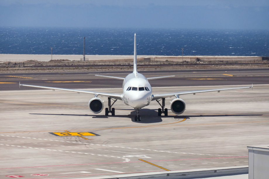 Airbus A320 to bardzo popularny samolot w tanich liniach lotniczych (zdj. ilustracyjne)