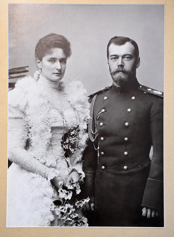 Aleksandra Fjodorovna i Nikolaj II Romanov bili su najskormniji pri deljenju poklona za Božić