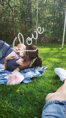 Anna Lewadowska z córką Klarą