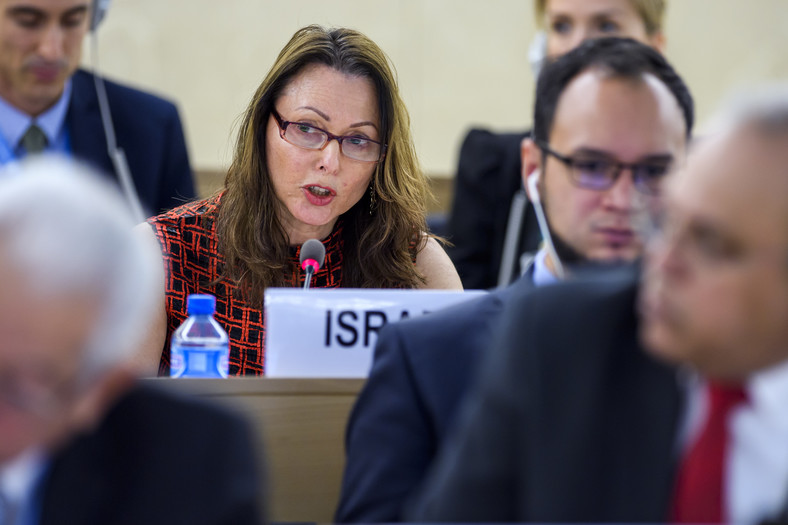 Aviva Raz Shechter przemawia podczas specjalnej sesji Rady Praw Człowieka ONZ w Genewie, 18 maja 2018 r.