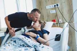 Jeziva ispovest muškarca koji je PRISUSTVOVAO POROĐAJU SVOJE ŽENE napravila RUSVAJ na mrežama: "Zbog onoga što sam video, NIŠTA VIŠE NIJE ISTO"