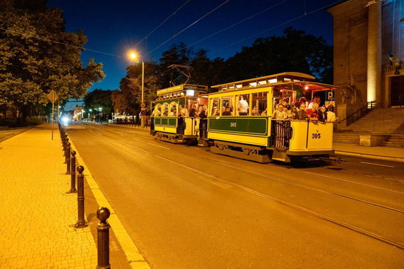 W pierwszą sobotę sierpnia odbyły się pierwsze w tym sezonie nocne kursy linii turystycznych MPK Poznań fot. Codzienny Poznań / D. Geldner