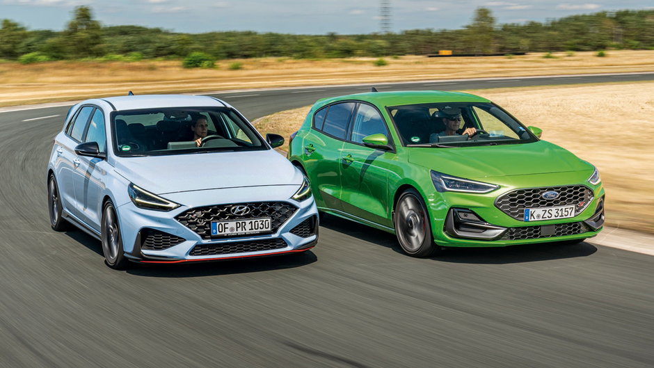 Ford Focus ST i Hyundai i30 N - porównanie (2022)