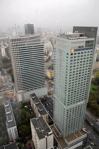 Budynek 'Żagiel' projektu Daniela Libeskinda przy ul. Złotej 44 w Warszawie