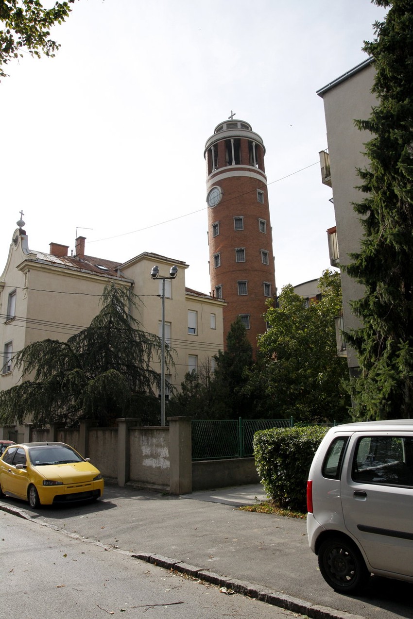 Toranj na katoličkoj crkvi Svetog Antuna Padovanskog je nakrivljen čak 42 centimetra