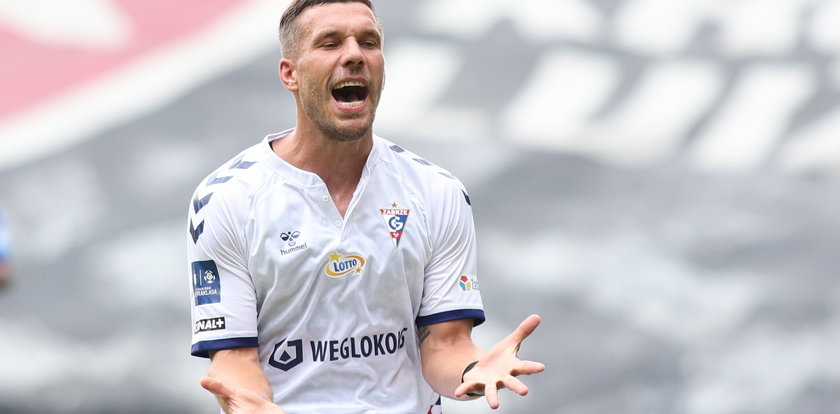 Ostre słowa Lukasa Podolskiego po pierwszym meczu w Górniku Zabrze. "Zawsze robicie jakiś dramat"