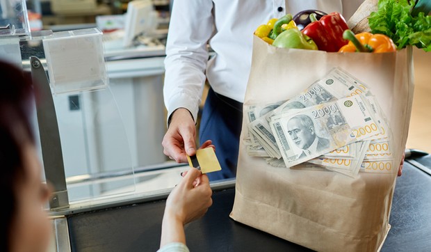 papirne kese trgovci kombo RAS Shutterstock