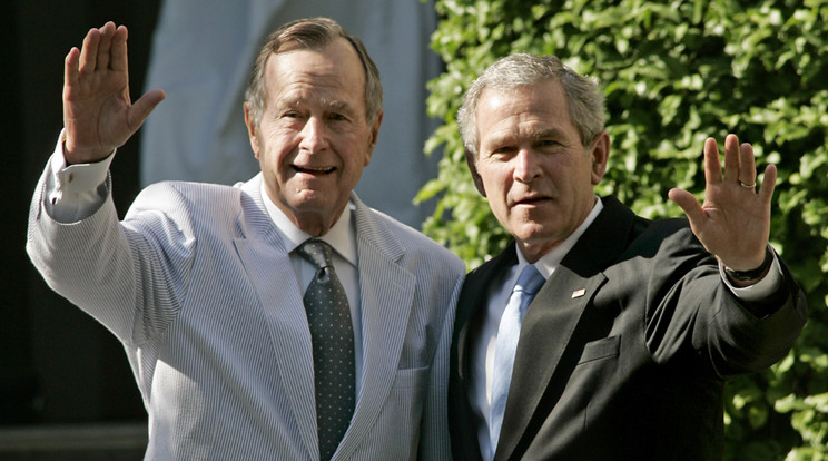 Sem George H. W. Bush
(balra), sem a fia, George
W. Bush nem tudott maradandót alkotni a világban / Fotó: Northfoto