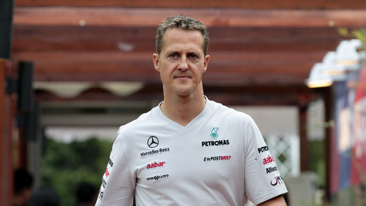 Siedmiokrotny mistrz świata Michael Schumacher przyznał, że trzyma kciuki za swojego rodaka Sebastiana Vettela, który jutro może zapewnić sobie drugi z rzędu mistrzowski tytuł. Nie jest tajemnicą, że mimo różnicy niemal pokolenia - "Schumi" jest starszy o 18 lat - obu Niemców łączy bliska znajomość nie ograniczająca się jedynie do torów Formuły 1.