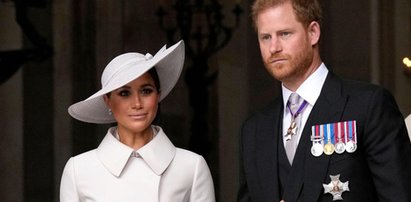 Meghan z tajemniczym plastrem. Problemy odbiły się na jej zdrowiu?