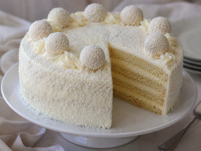 Letnja verzija čuvene torte Beli anđeo je apsolutni hit: Gotova je za 15 minuta