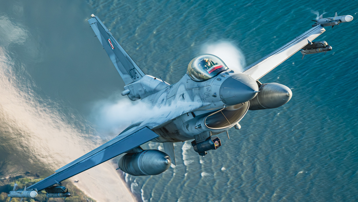 Polska poderwała myśliwce. Zmasowany atak dronów na Ukrainę. Zabici i ranni, pożary