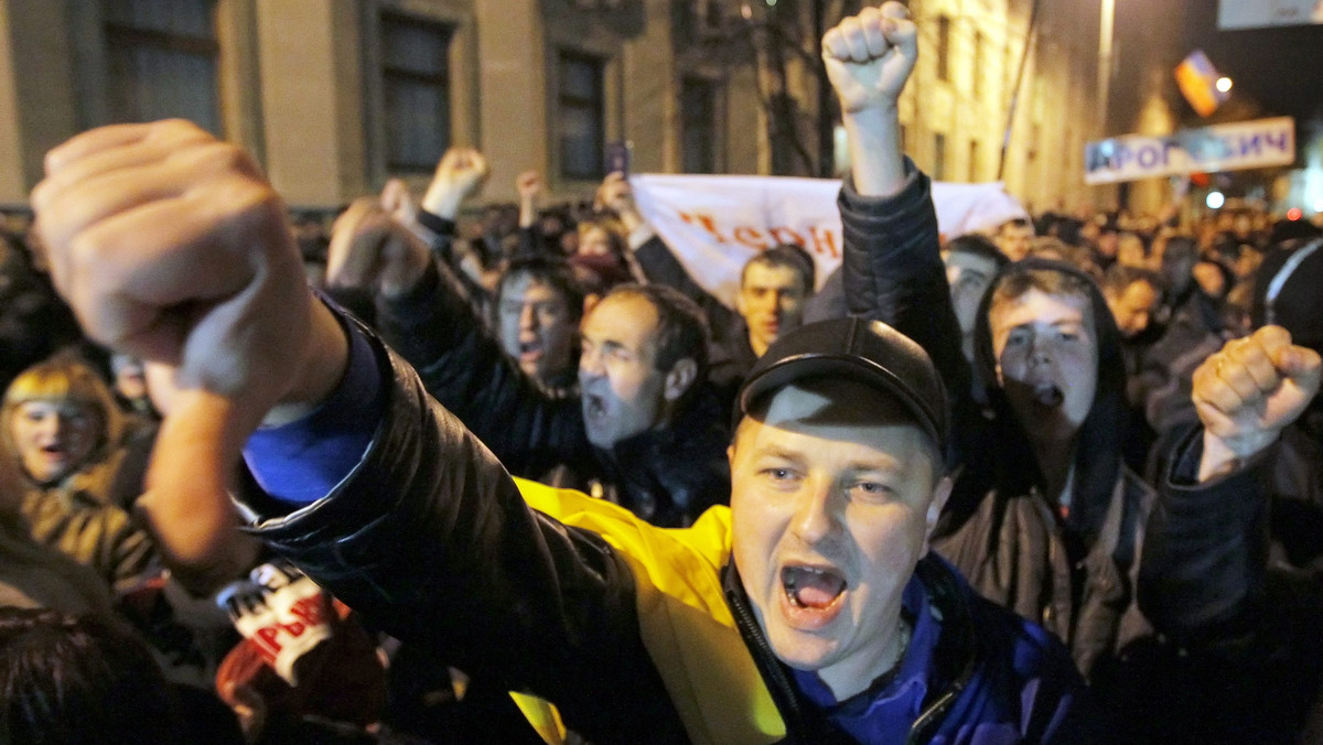 Ukraińscy przedsiębiorcy, niezadowoleni z zaostrzenia przepisów fiskalnych, spędzili noc z wczoraj na dziś na Majdanie (placu) Niepodległości w Kijowie i chcą tam pozostać aż do zawetowania przez prezydenta niekorzystnego dla nich kodeksu podatkowego.