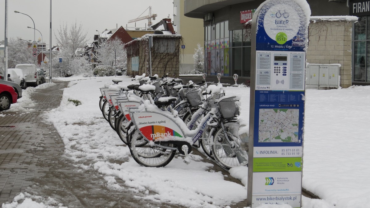 Jeszcze tylko przez kilka godzin będzie można dzisiaj wypożyczyć miejski rower w Białymstoku. O północy, zgodnie z umową, rozpoczyna się demontaż systemu.