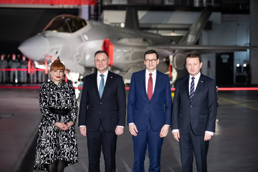 Podpisanie umowy na zakup myśliwców F-35 z udziałem premiera