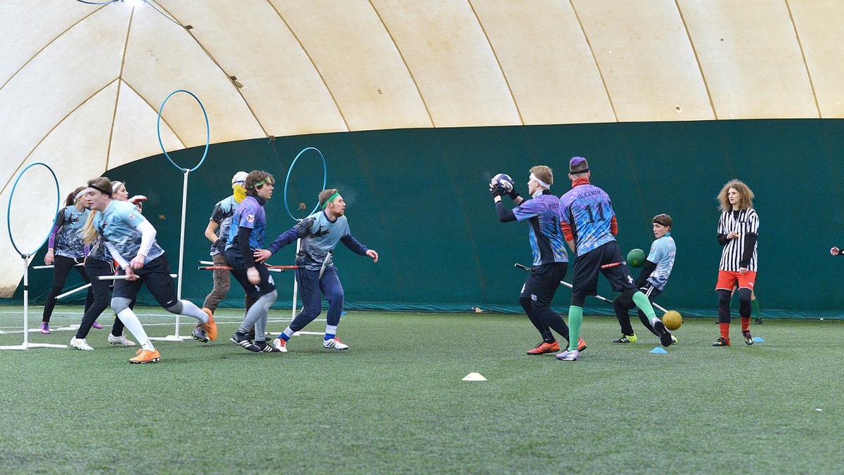 Wrocławscy fani Harry'ego Pottera mogą zacierać ręce. W połowie lutego odbędzie się nabór do drużyny quidditcha Wrocław Wanderers. Zespół powstał raptem kilka miesięcy temu, a już zdążył wywalczyć brązowy medal Mistrzostw Polski. W maju, już z nowymi zawodnikami, chce wystartować w kolejnym turnieju.