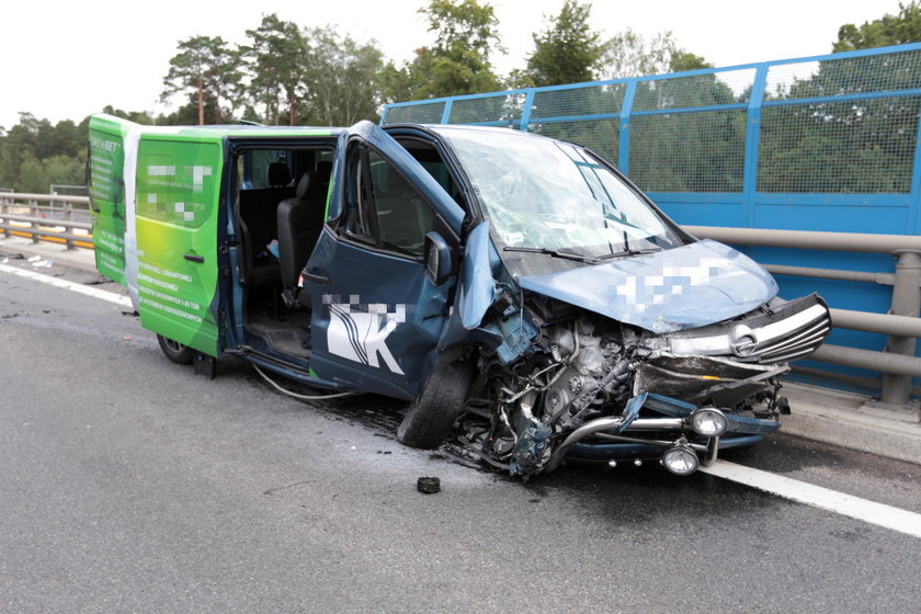 Wypadek busa w Zielonej Górze. W środku były dzieci!