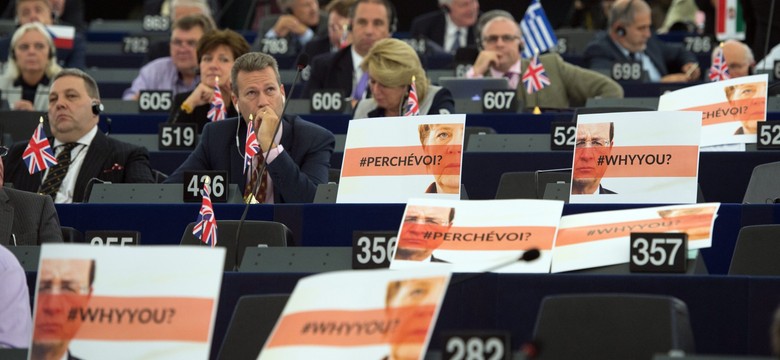 Atak eurosceptyków w PE na Merkel i Hollande. "Hollande jest wicekanclerzem Niemiec"