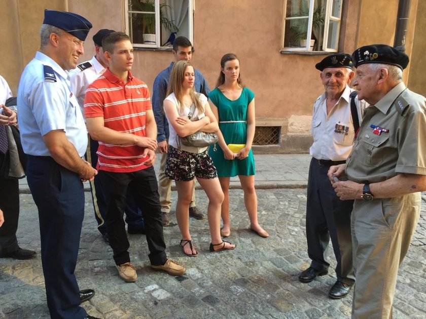 Amerykańscy kadeci uczą się o Powstaniu Warszawskim