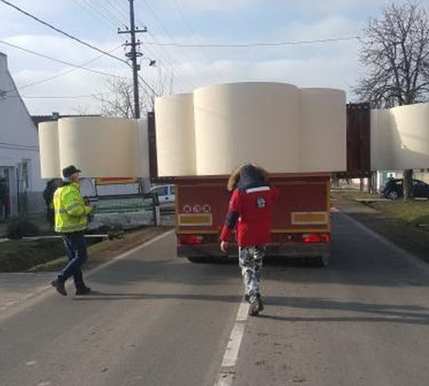 Ovako je dopremljen krst