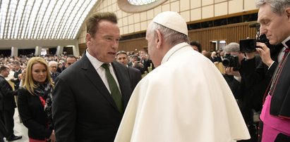 Schwarzenegger spotkał się z papieżem Franciszkiem. Mówili do kobietach