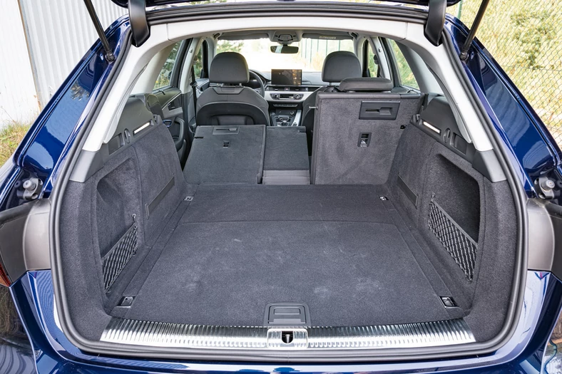Audi A4 Allroad - 495-1495 litrów pojemności bagażowej. Masa przyczepy hamowanej: 1800 kg.