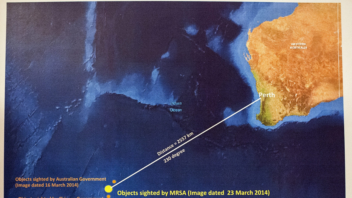 Tajlandzkie satelity wykryły około 300 obiektów unoszących się na wodach Oceanu Indyjskiego w rejonie poszukiwań zaginionego 8 marca malezyjskiego Boeinga 777. Zdjęcia zostały przekazane władzom w Kuala Lumpur.