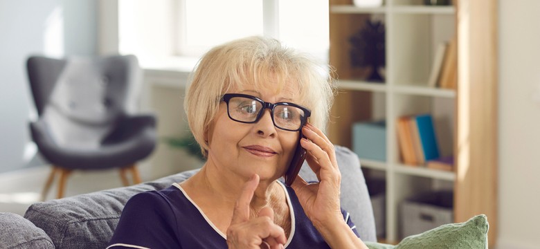 Dzień Teściowej 2025. Najlepsze, zabawne, krótkie życzenia i wierszyki. Do kartki, SMS-a i Messengera