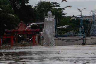 Tropikalny sztorm na Filipinach. Nie żyje 48 osób