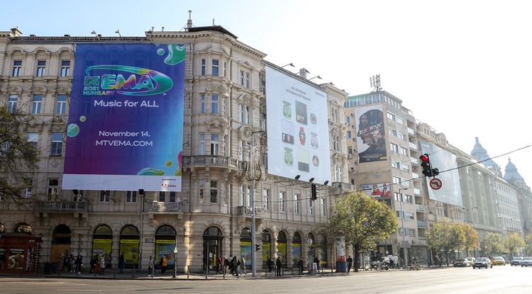 Budapest óriásplakát