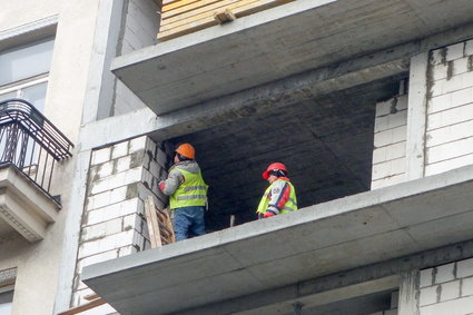 Drożeje cement i inne materiały budowlane. Ma się to odbić na cenach mieszkań