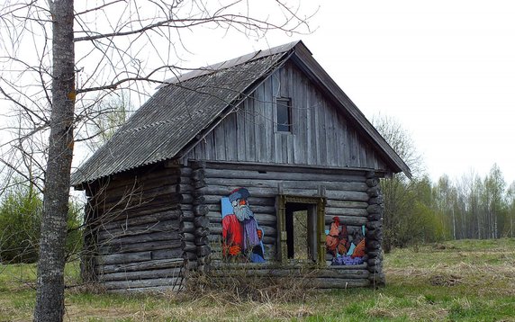 Rosja. Artysta przywraca życie opuszczonym wioskom