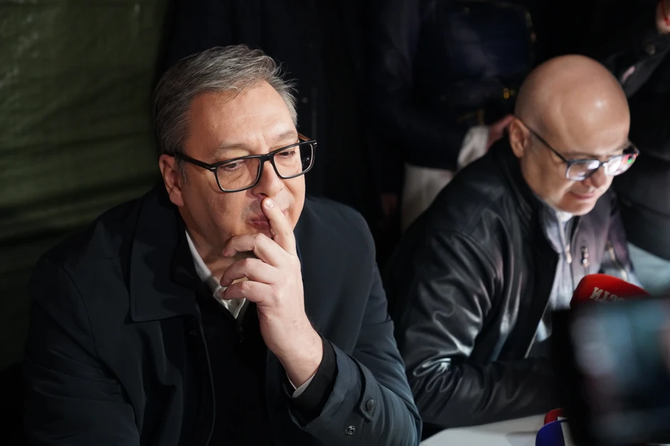 Vučić posetio studente u Pionirskom parku