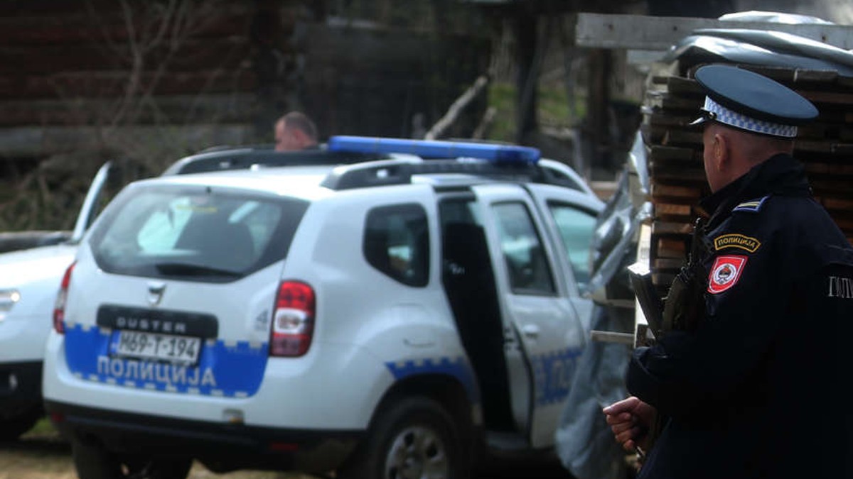 SUDARILI SE AUTOBUS I KAMION, IMA MRTVIH Teška nesreća kod Mrkonjić Grada: Čak 10 povređenih