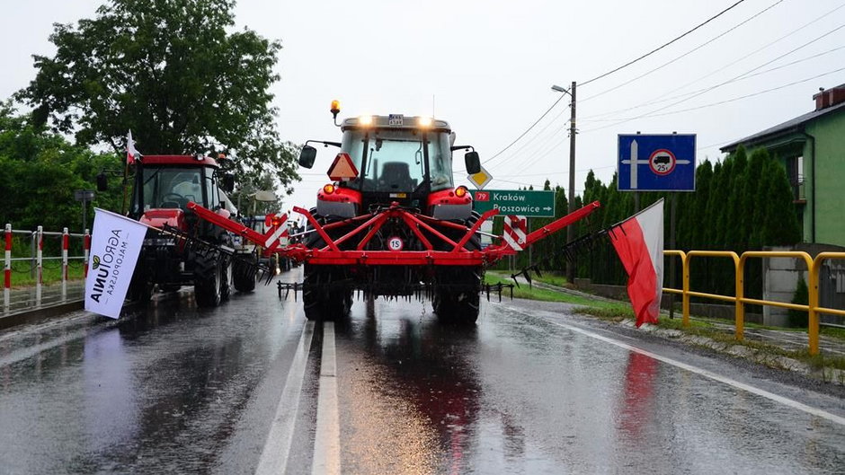  Zablokowana jest trasa do Krakowa w Wawrzeńczycach