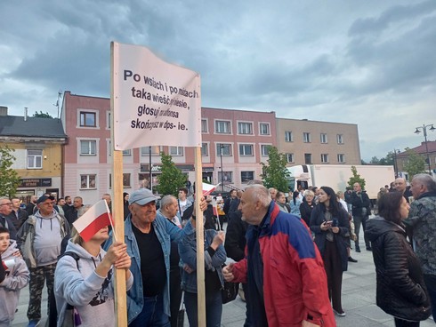 Zwolennicy Rafała Trzaskowskiego w Końskich