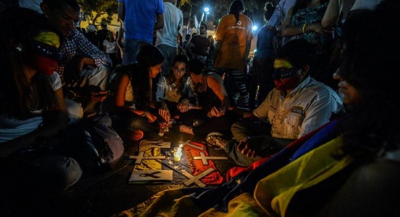 Venezuelans pay tribute to student Juan Pablo Pernalete - killed on April 26 by the impact of a gas grenade during a protest against President Nicolas Maduro - in Caracas, on April 29, 2017