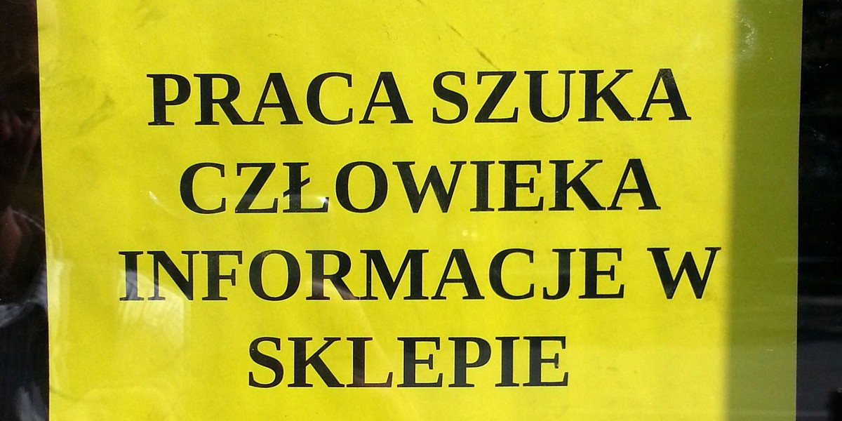 Liczba bezrobotnych zarejestrowanych w urzędach pracy wyniosła w lipcu 961,8 tys. wobec 967,9 tys. osób przed miesiącem.