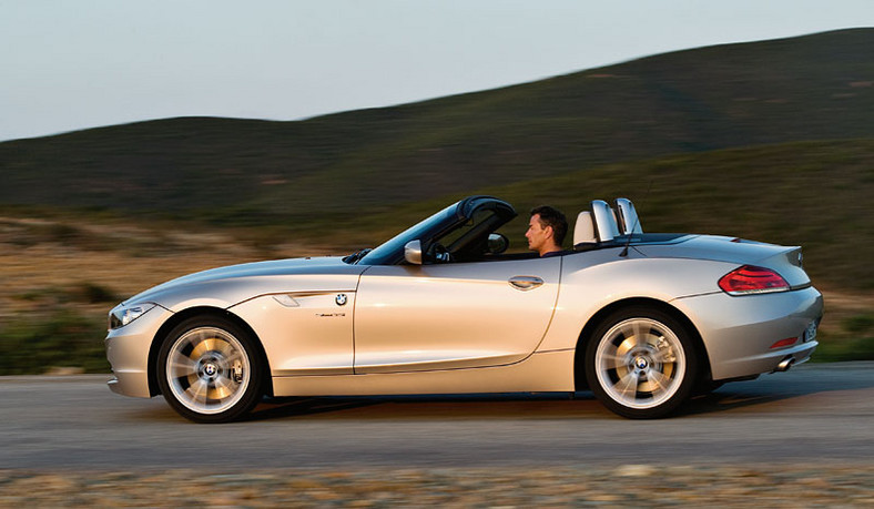 BMW: nowy Z4 Roadster wylądował w Warszawie (cena w Polsce)