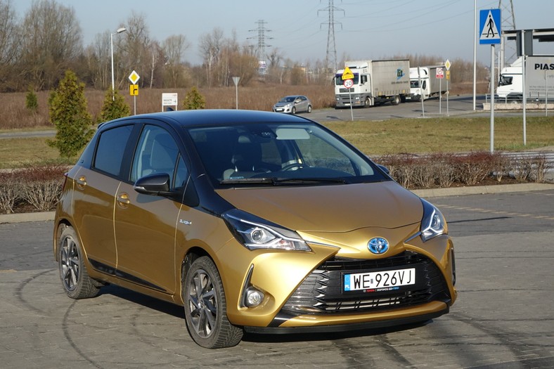 Toyota Yaris Gold