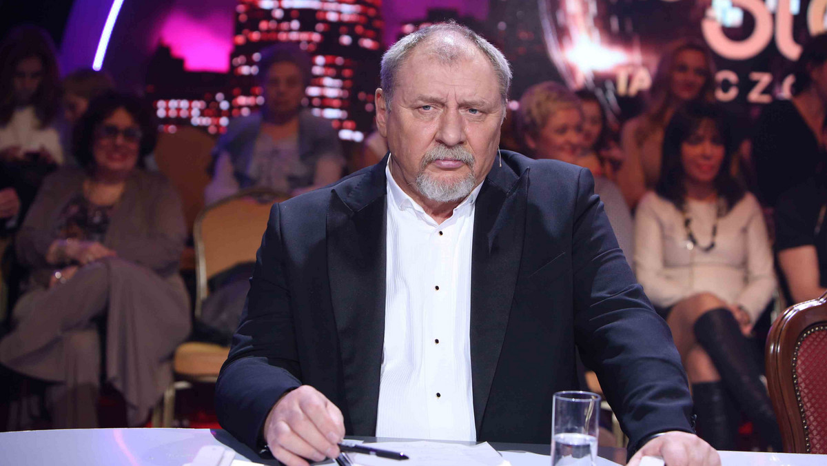 Andrzej Grabowski, doskonały aktor, a od trzeciej edycji również juror programu "Taniec z gwiazdami”, kamufluje się na ulicy "miną gbura”. Dlaczego to robi?