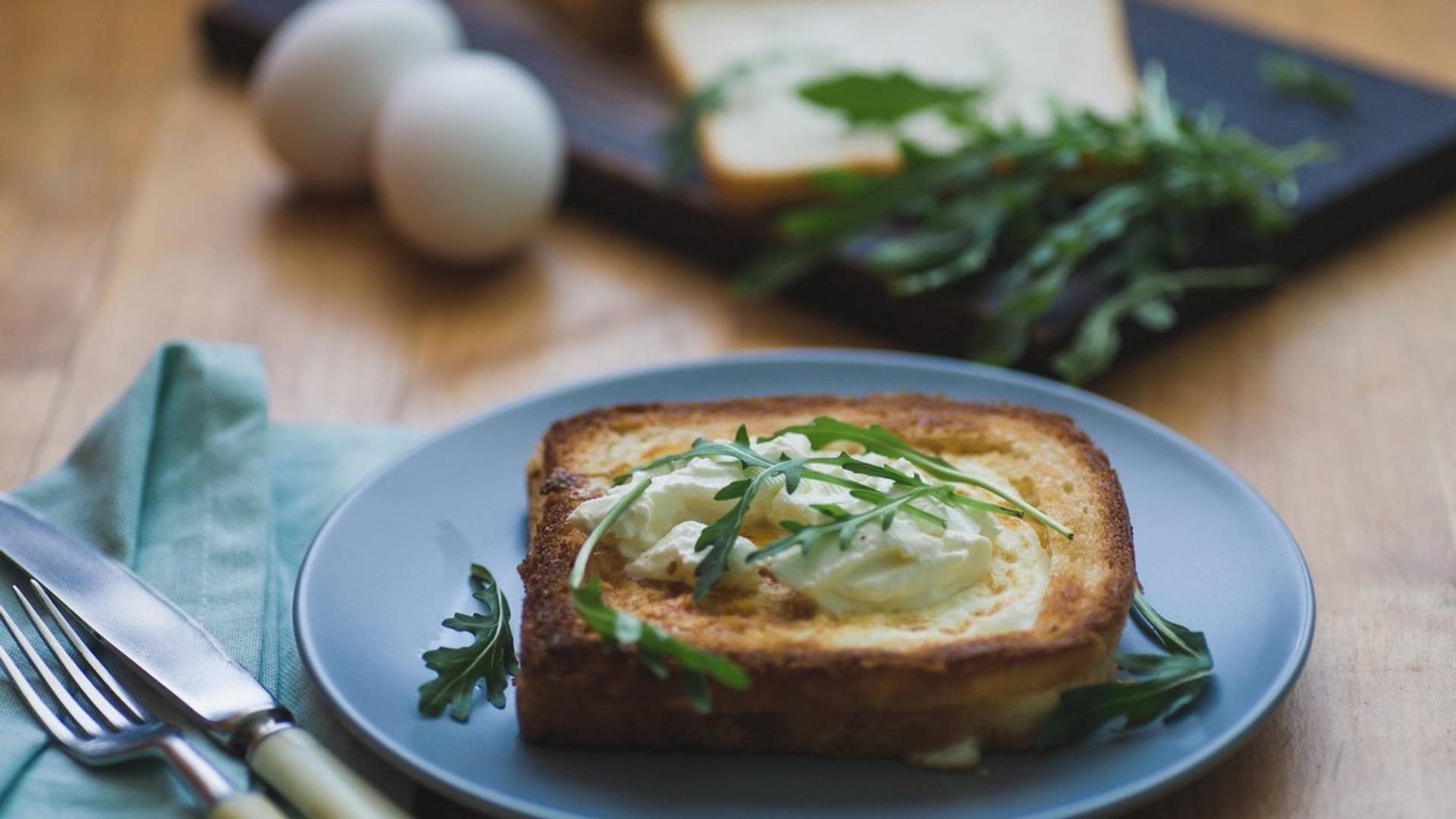 Ako su vam dosadili omlet i kajgana, počastite se sendvičem od jaja